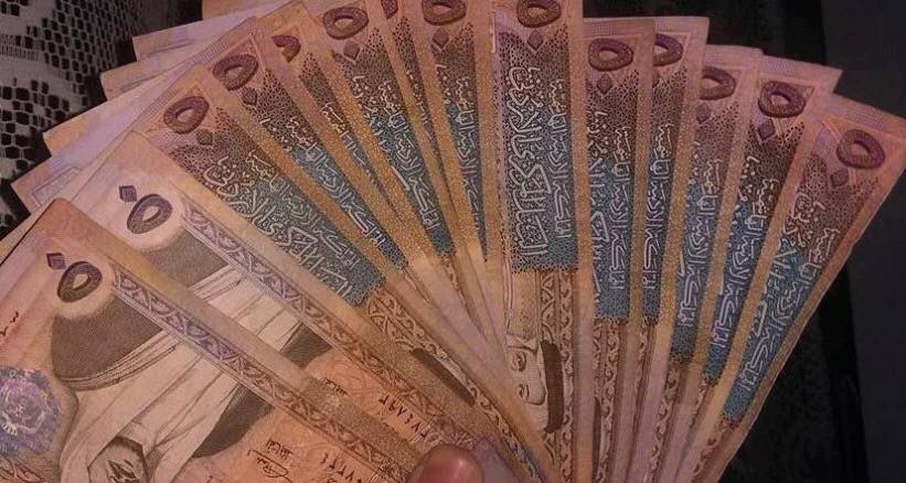 صرف راتبين إضافيين سنوياً… خطوة إنقاذ للاقتصاد وإغاثة للمواطن