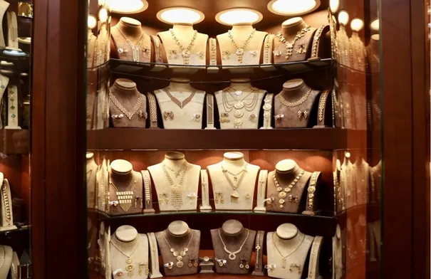 الذهب يحافظ على استقراره في السوق المحلي الأحد