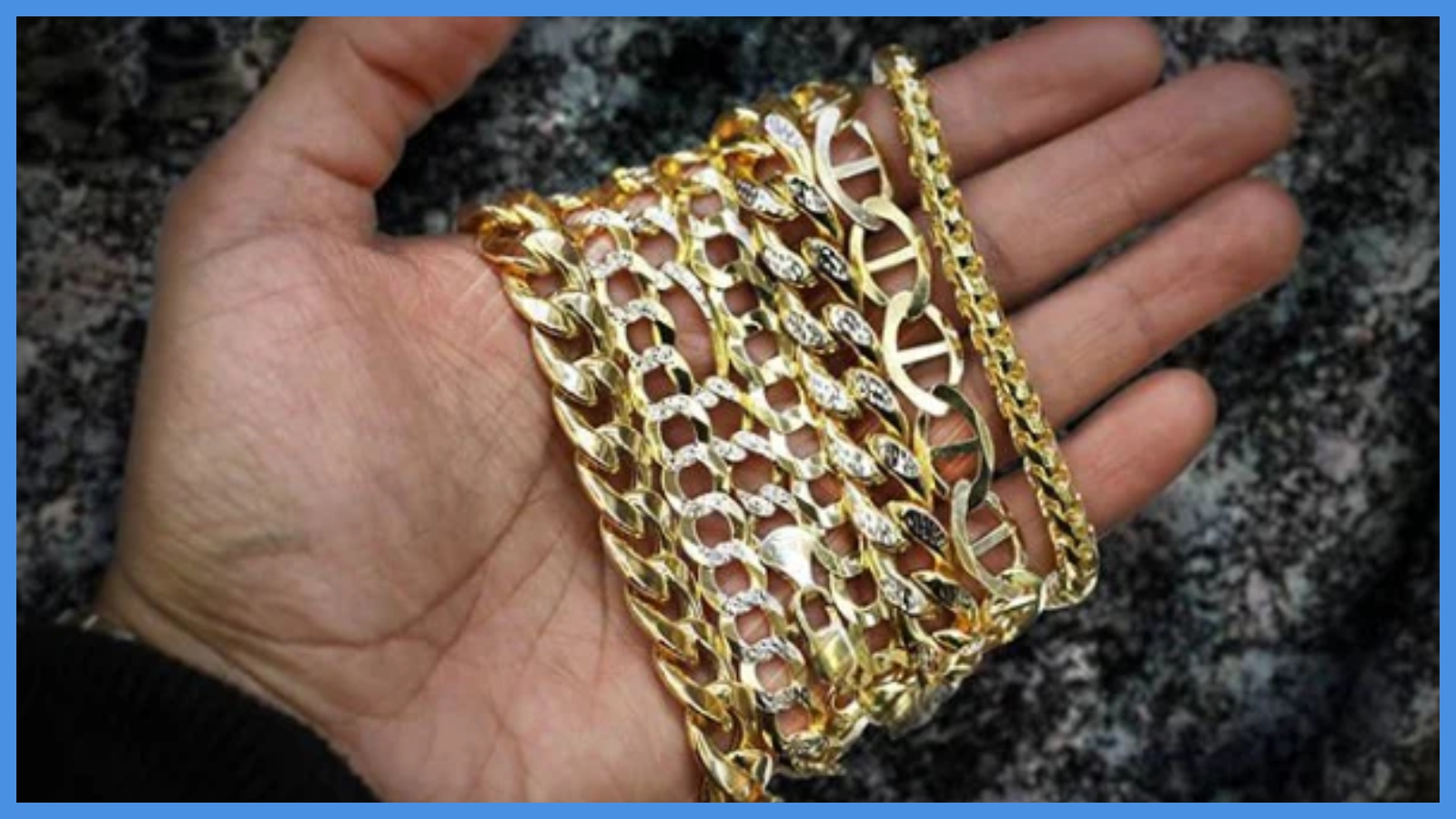 سيدة أردنية تستعيد أسوارة ذهبية أضاعتها قبل 17 عاماً