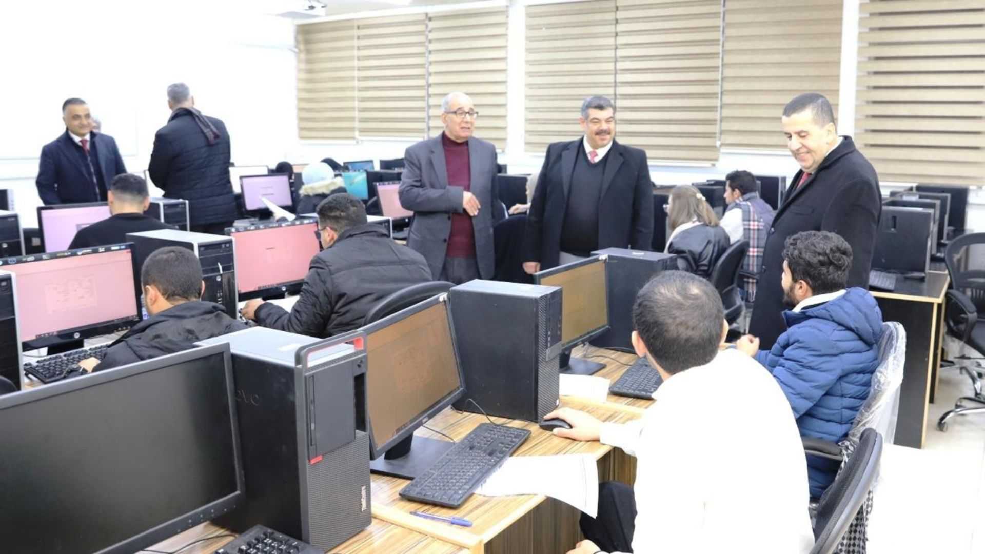 العجلوني يتفقد سير امتحان الشامل العملي للدورة الشتوية