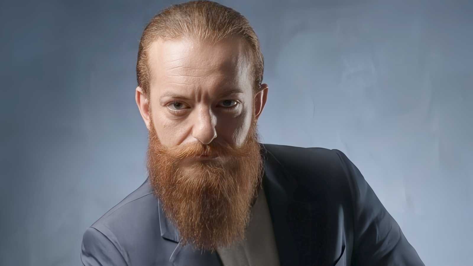 أويس مخللاتي يوضح حقيقة اعتناقه المسيحية بعد جدل واسع