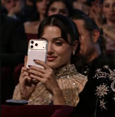 منشور مفبرك يزج هاندا أرتشيل بخلاف مع شاروخان