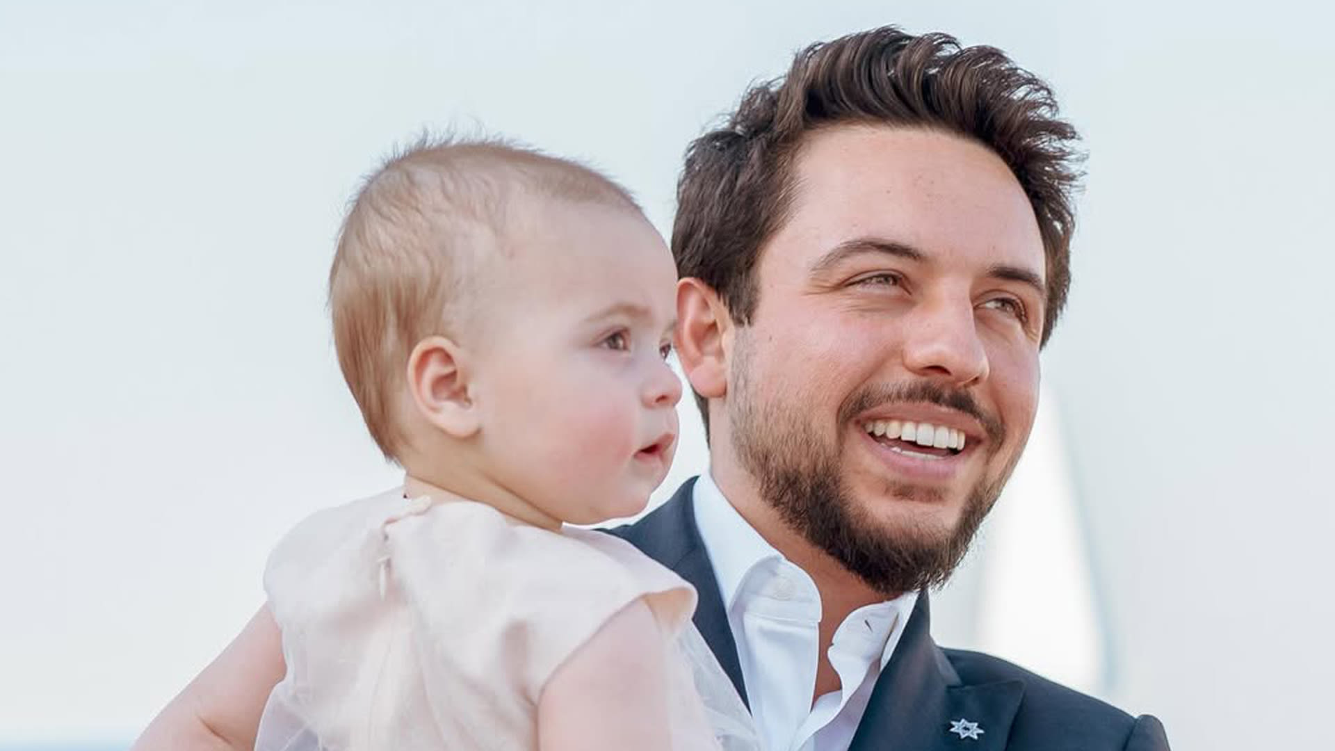 ولي العهد والأميرة إيمان من مكاتب الحسينية ..  صورة