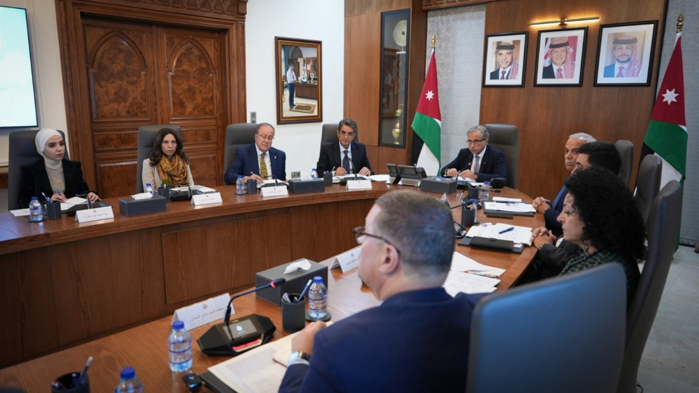 حسان يترأس اجتماع مجلس أمناء جائزة الحسين للعمل التطوعي