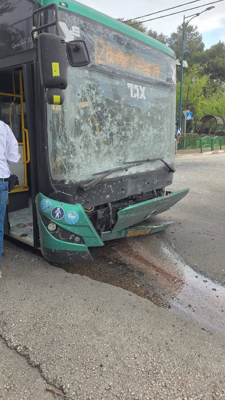 قصف من لبنان يضرب كريات شمونة ..  فيديو