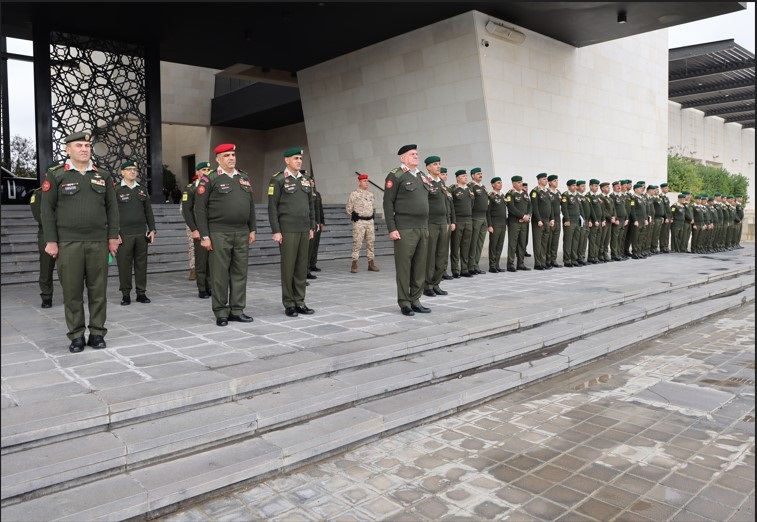 رئيس هيئة الأركان المشتركة يزور الحرس الملكي الخاص