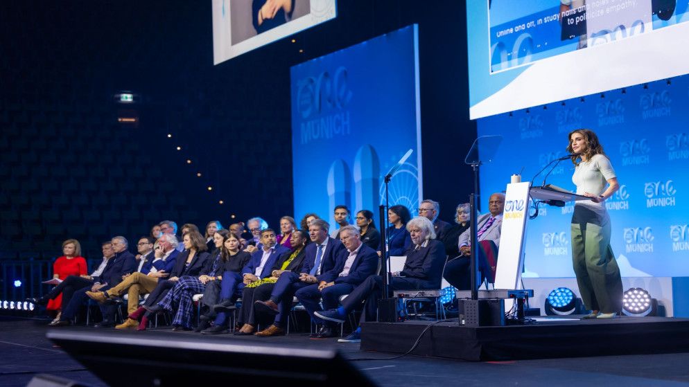 الملكة رانيا تدعو شباب العالم لمواجهة الكراهية بالأمل 