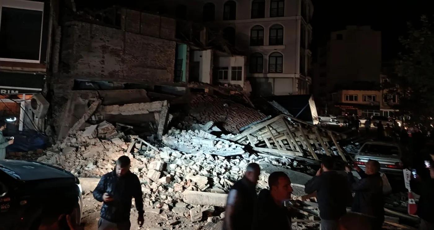 زلزال بقوة 6.1 درجات يهز غرب تركيا