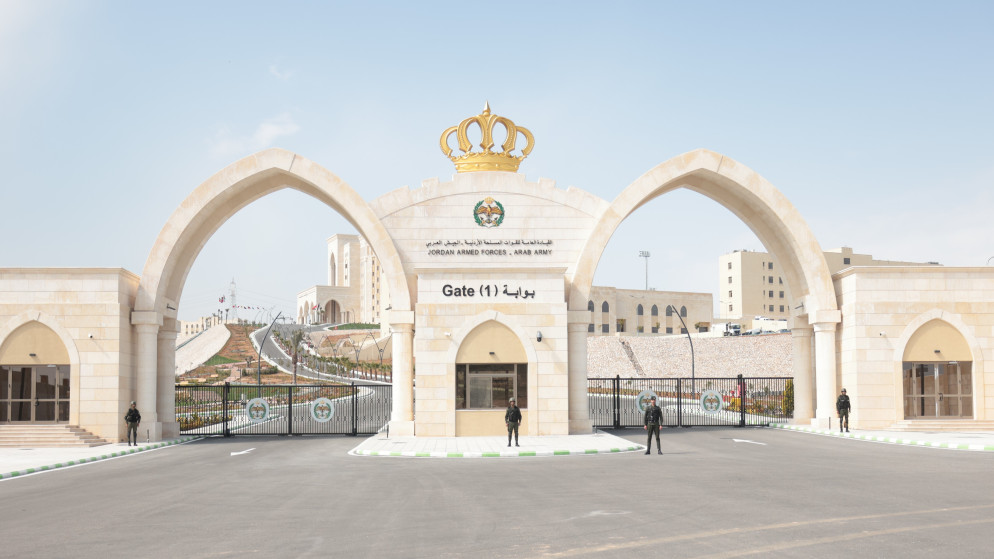 الجيش يباشر تنفيذ التوجيهات الملكية بإعادة الهيكلة