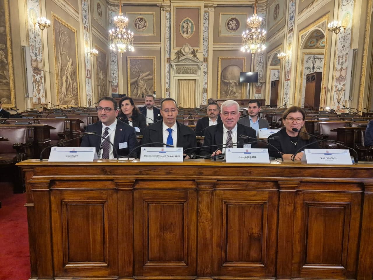 انتخاب  رئيس لجنة بلدية الرمثا بمكتب ARLEM التنفيذي