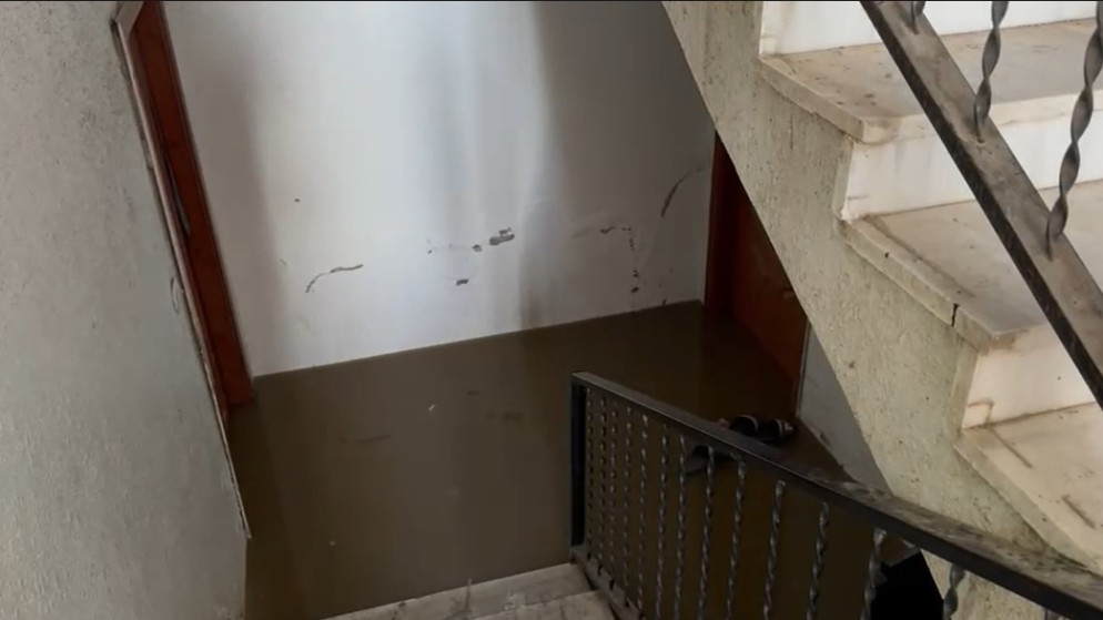 مياه الصرف الصحي تجتاح منازل شرق إربد