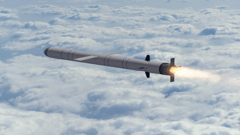 كوريا الشمالية تختبر صاروخًا عشية زيارة ترامب