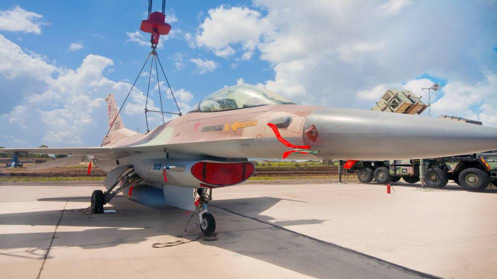 الحرس الثوري يعلن إصابة مقاتلة إف-16 إسرائيلية فوق وسط إيران