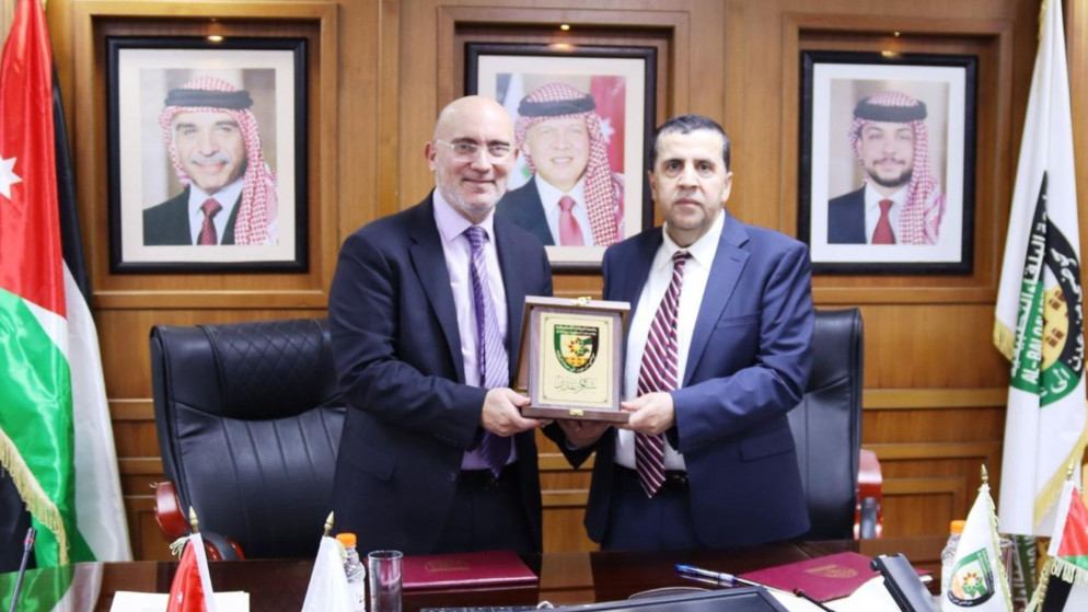 البلقاء التطبيقية وإنتاج تطلقان مبادرة TechForward لتمكين الطلبة