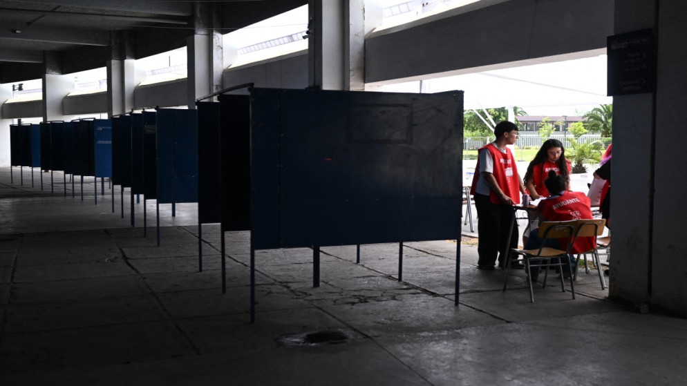 انتخابات تشيلي تحسم بين يسار ويمين متطرف