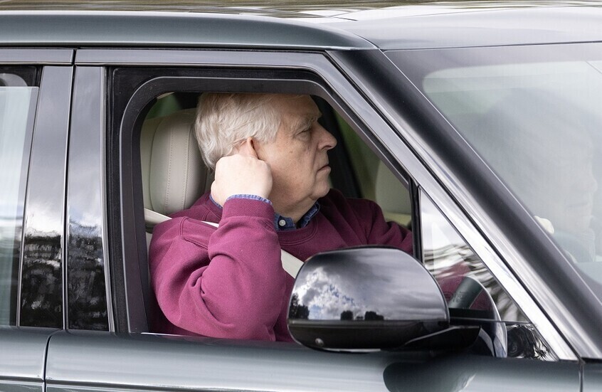 بريطانيا  ..  تشارلز الثالث يجرد أخاه أندرو من آخر ألقابه الملكية