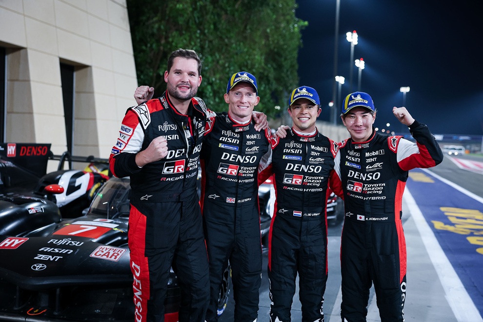 تويوتا جازو تفوز بالمركزين الأول والثاني في سباق البحرين