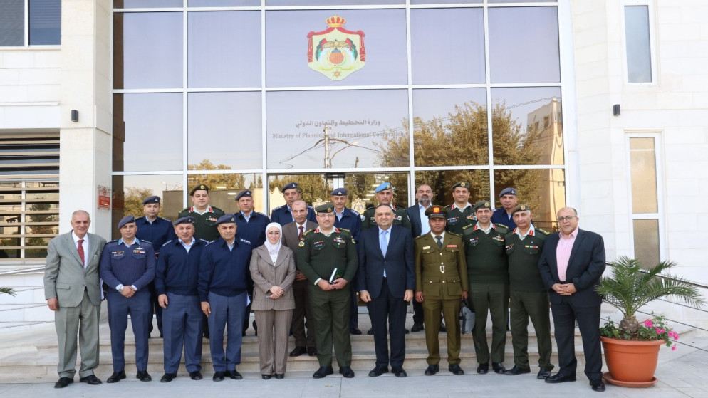 وزارة التخطيط تستقبل ضباطاً كباراً من القوات المسلحة