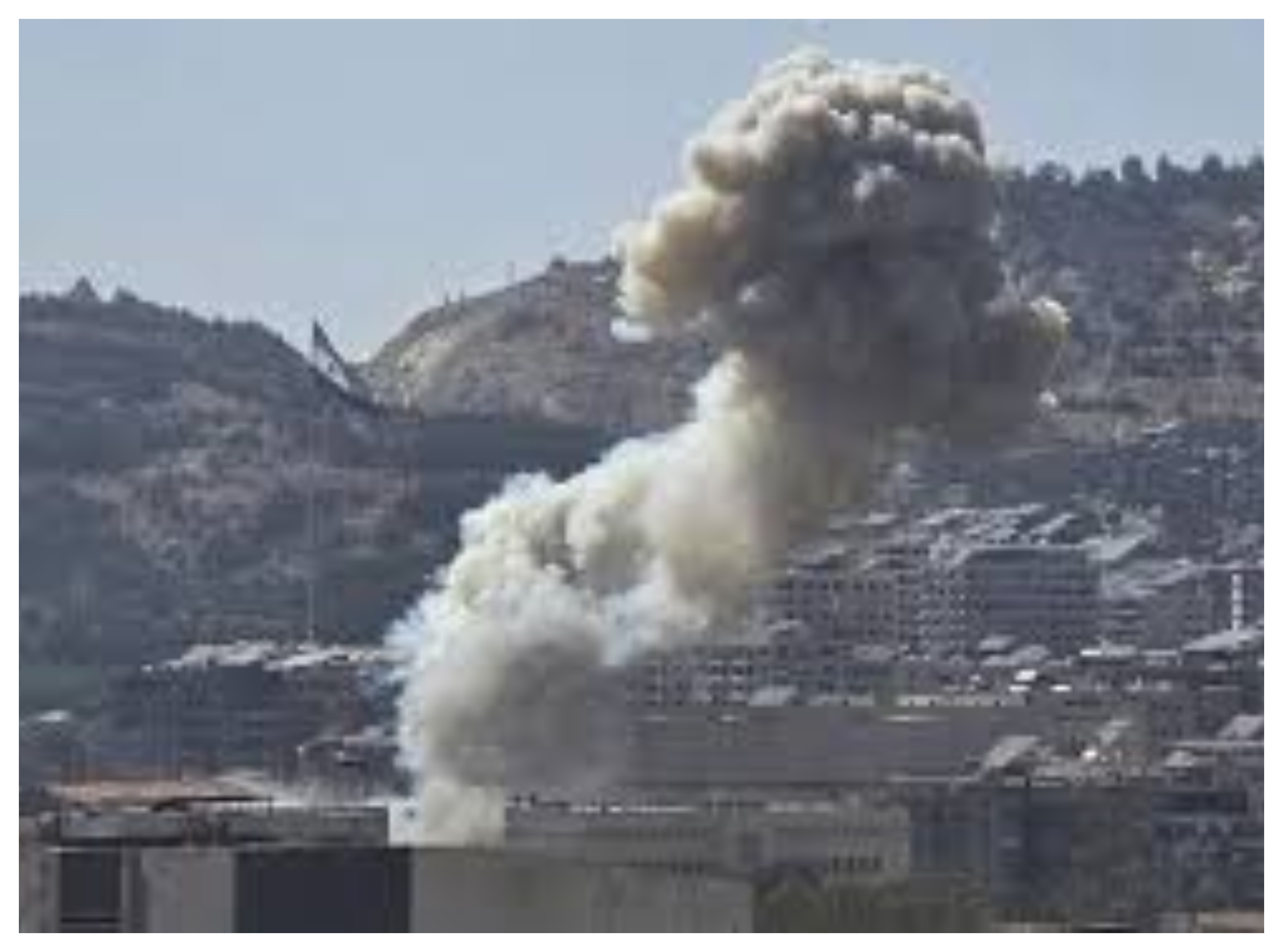 انفجارات تهز منطقة المزة بدمشق وقذائف مجهولة تسقط قرب المطار