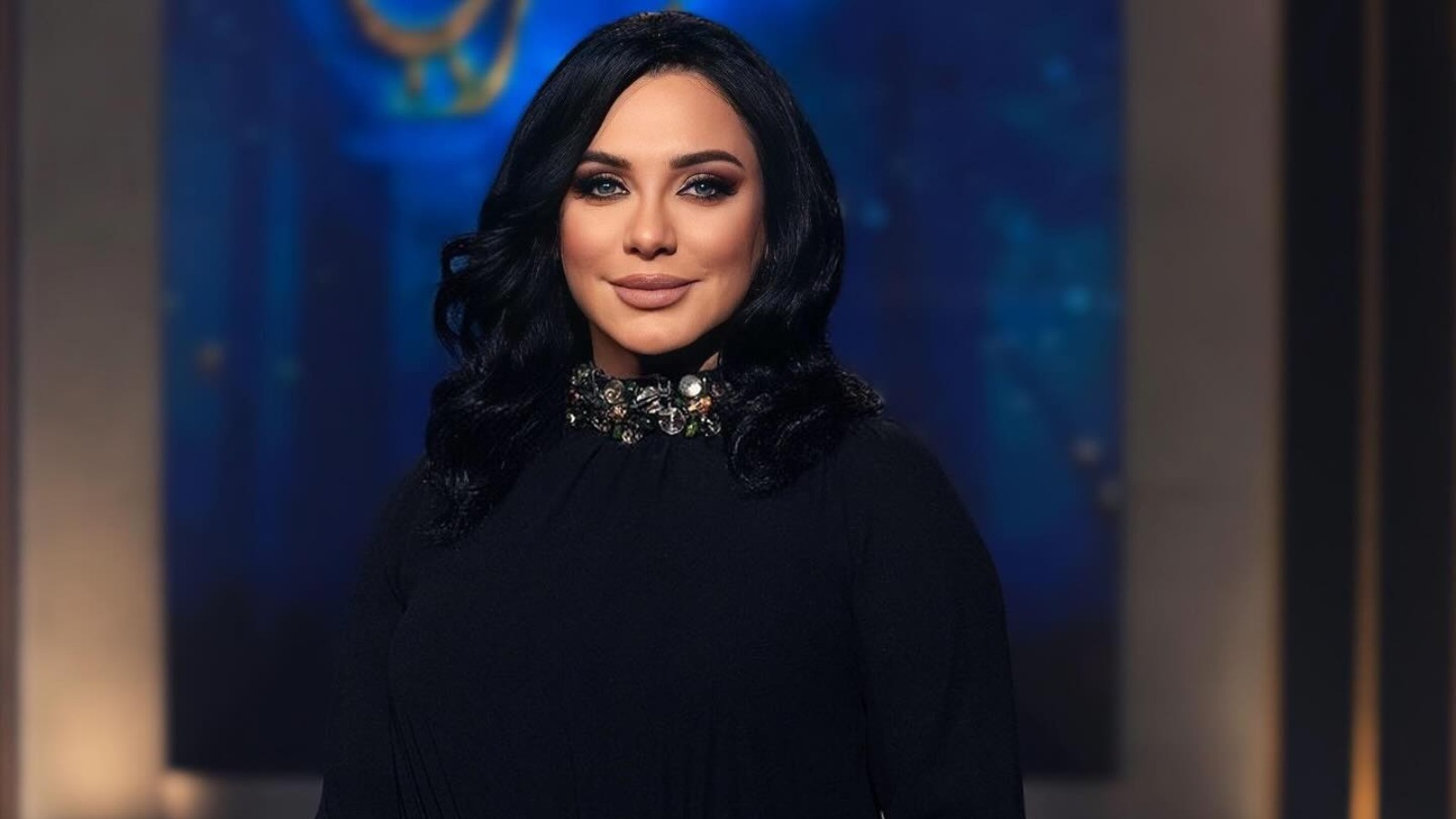 سلاف فواخرجي ترد على منتقدي حبها لمصر