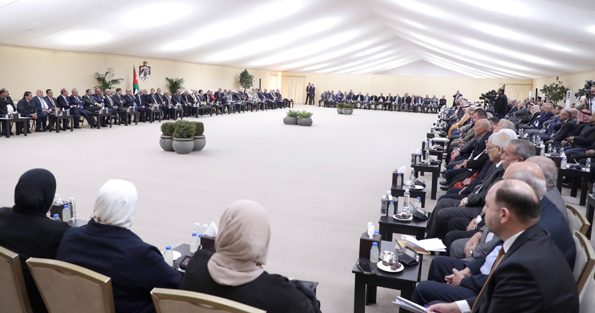 العيسوي يلتقي 250 شخصية من محافظة إربد ..  صور