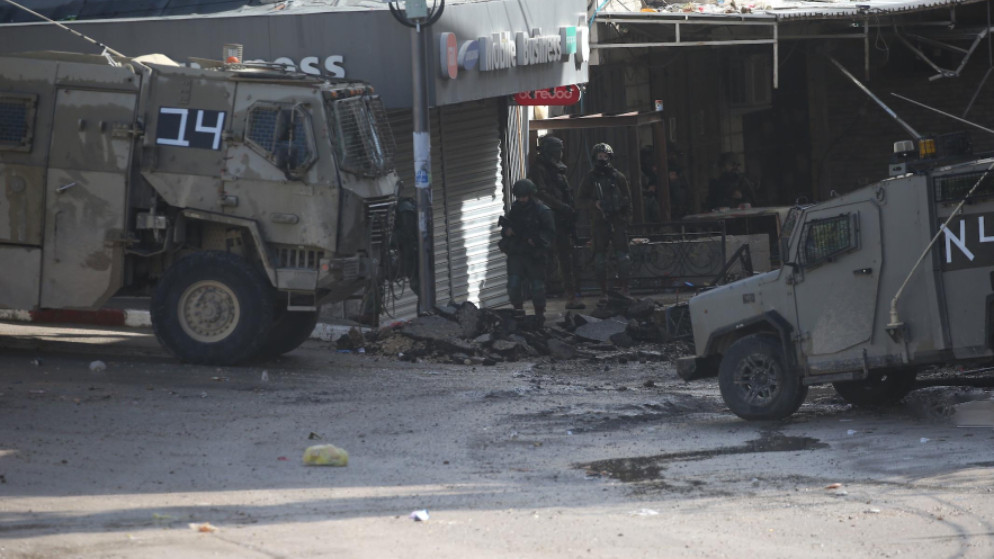 قوات الاحتلال تقتحم كفل حارس لتأمين الحماية للمستوطنين