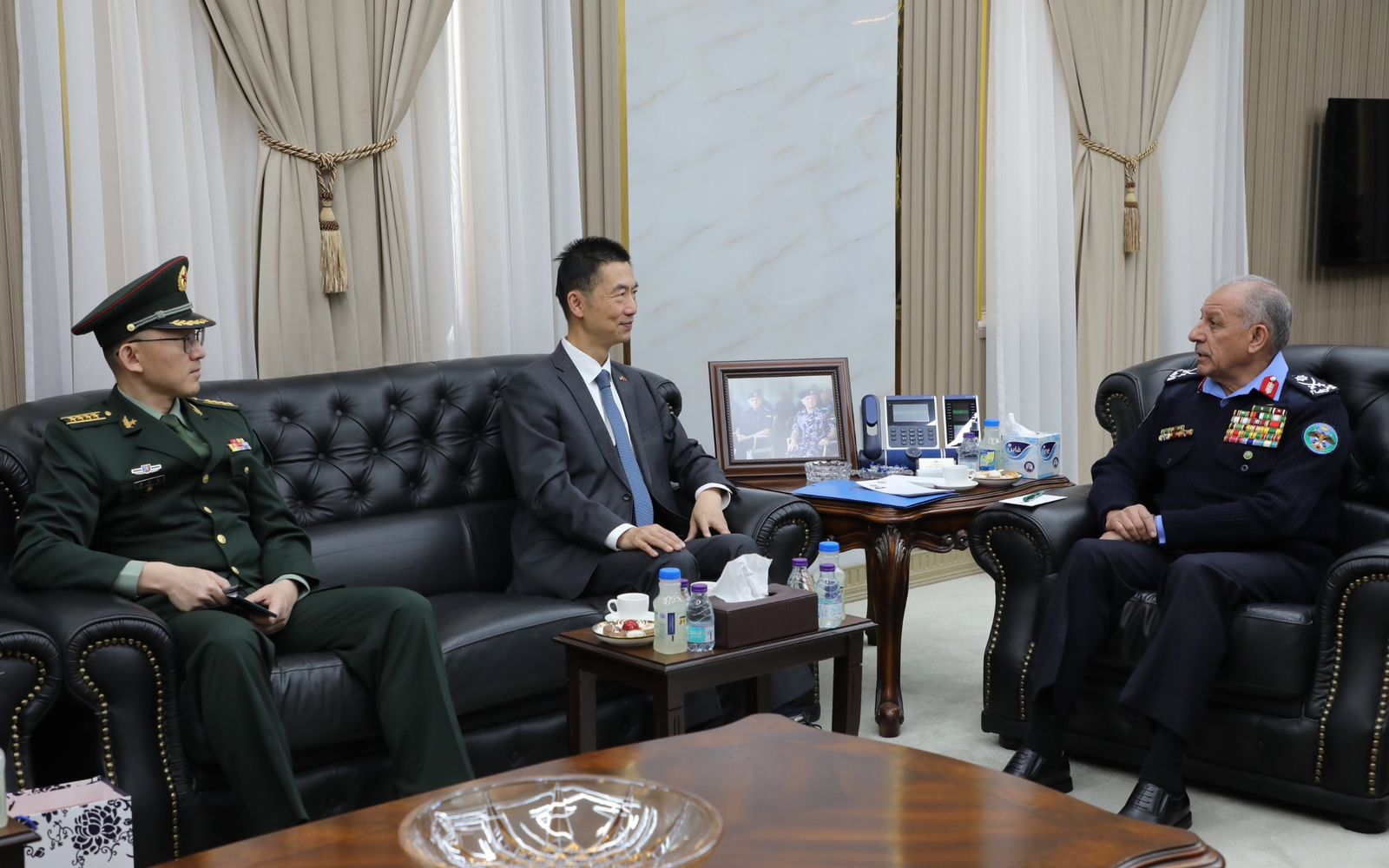 المعايطة والسفير الصيني يبحثان سبل تعزيز التعاون الأمني