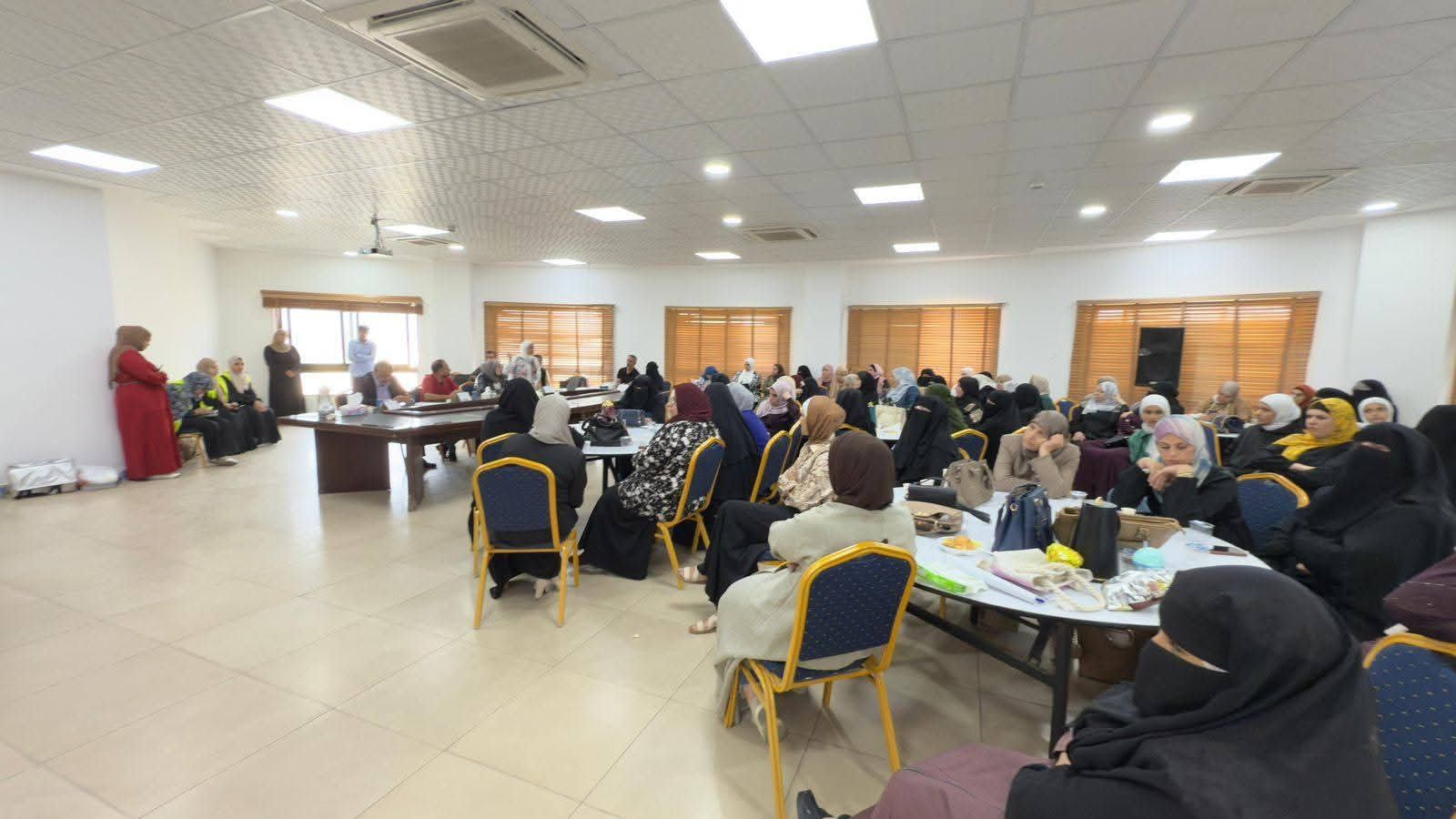 جلسة تثقيفية في الطفيلة حول الجرائم الإلكترونية