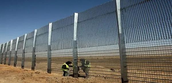 الجيش الإسرائيلي يعتزم بناء جدار فصل جديد في عمق وادي الأردن