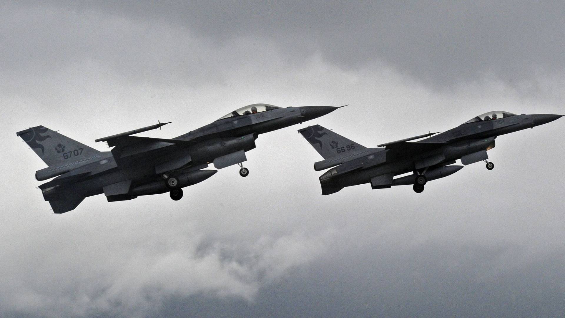 الشرق الأوسط على حافة الانفجار ..  حشود أمريكية غير مسبوقة وتأهب لدى الاحتلال