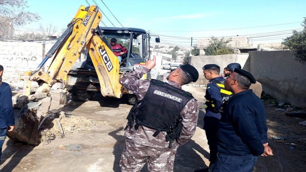 ضبط اعتداءات مائية على خطوط رئيسة في الرصيفة