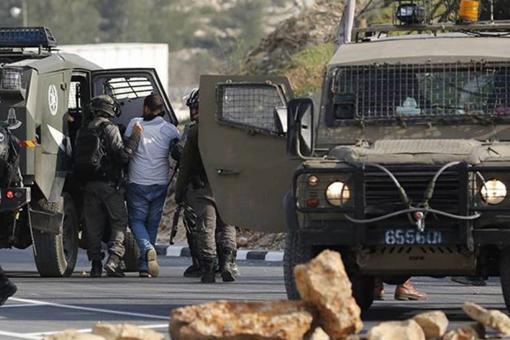 قوات الاحتلال تشن حملة اعتقالات في الضفة الغربية 