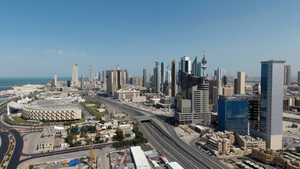 روما تعلن تضرر مدرج قاعدة للجنود الإيطاليين في الكويت بصاروخ إيراني