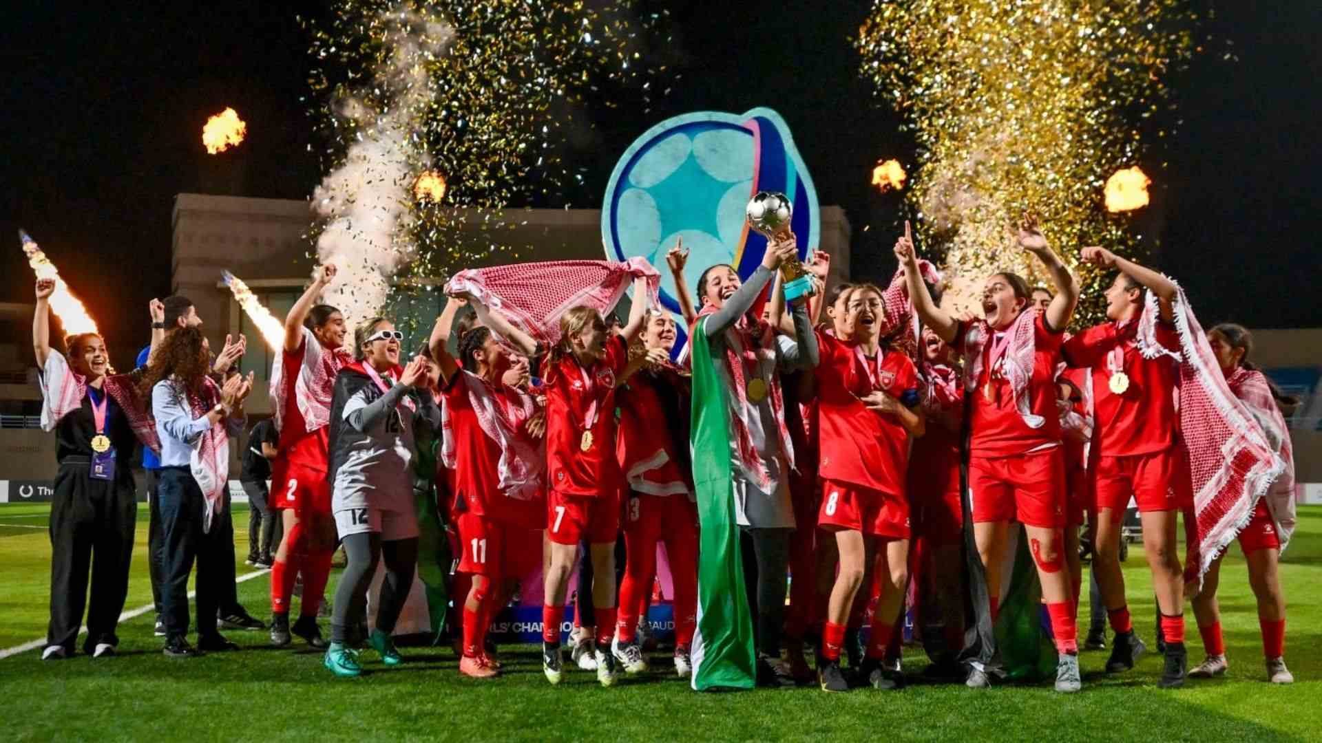 منتخب الواعدات يتوج بلقب بطولة غرب آسيا لكرة القدم