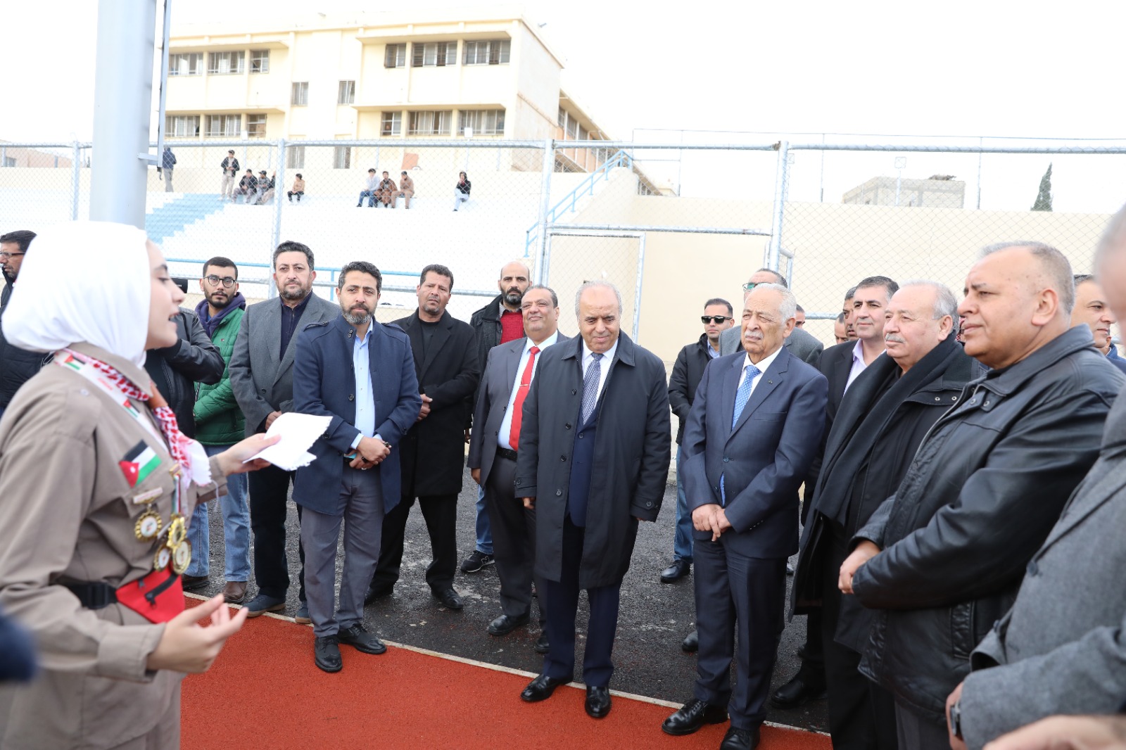 العيسوي يفتتح مدرستي حي المطار واليادودة ..  صور