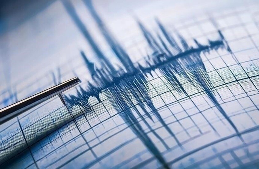 زلزال بقوة 7.1 درجات يضرب قبالة ساحل ماليزيا على عمق كبير جدا