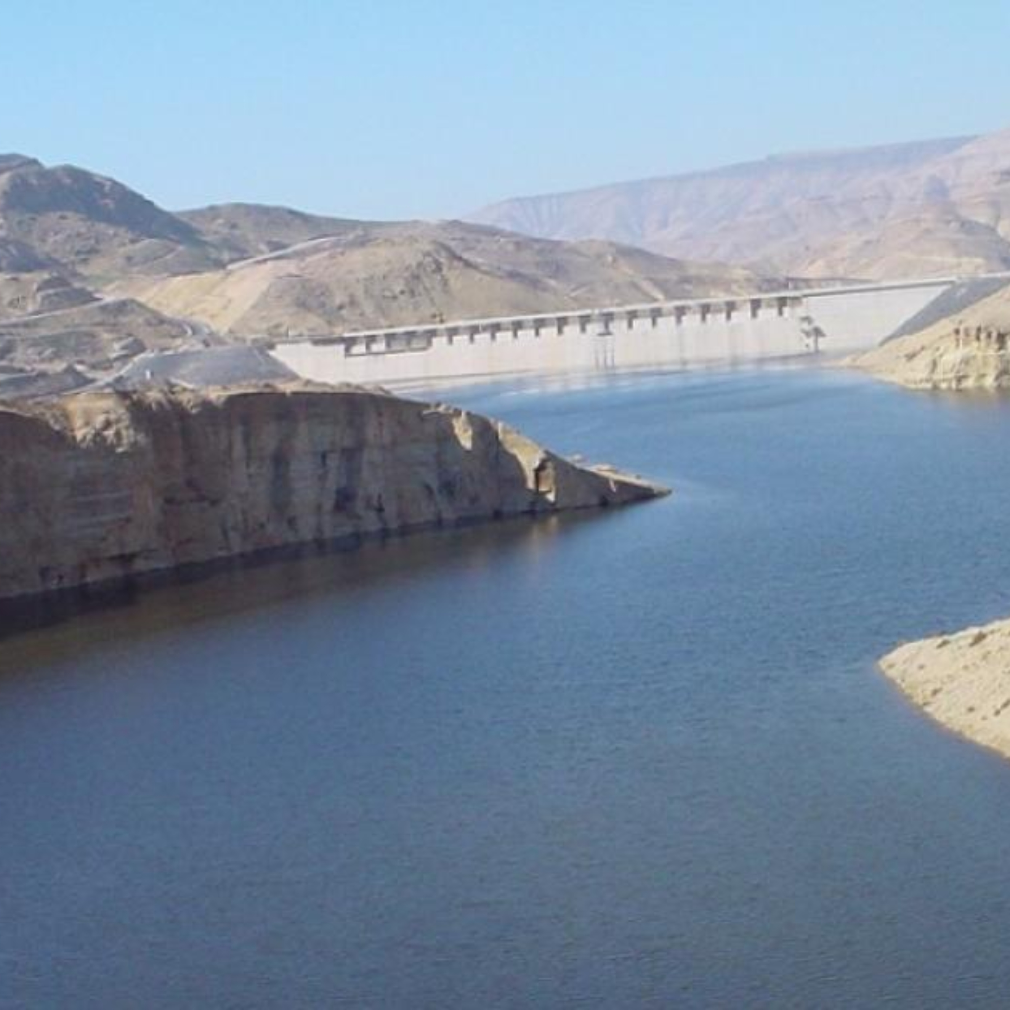 الهطولات المطرية 4٪ من الموسم والسدود تستقبل 1.8 مليون