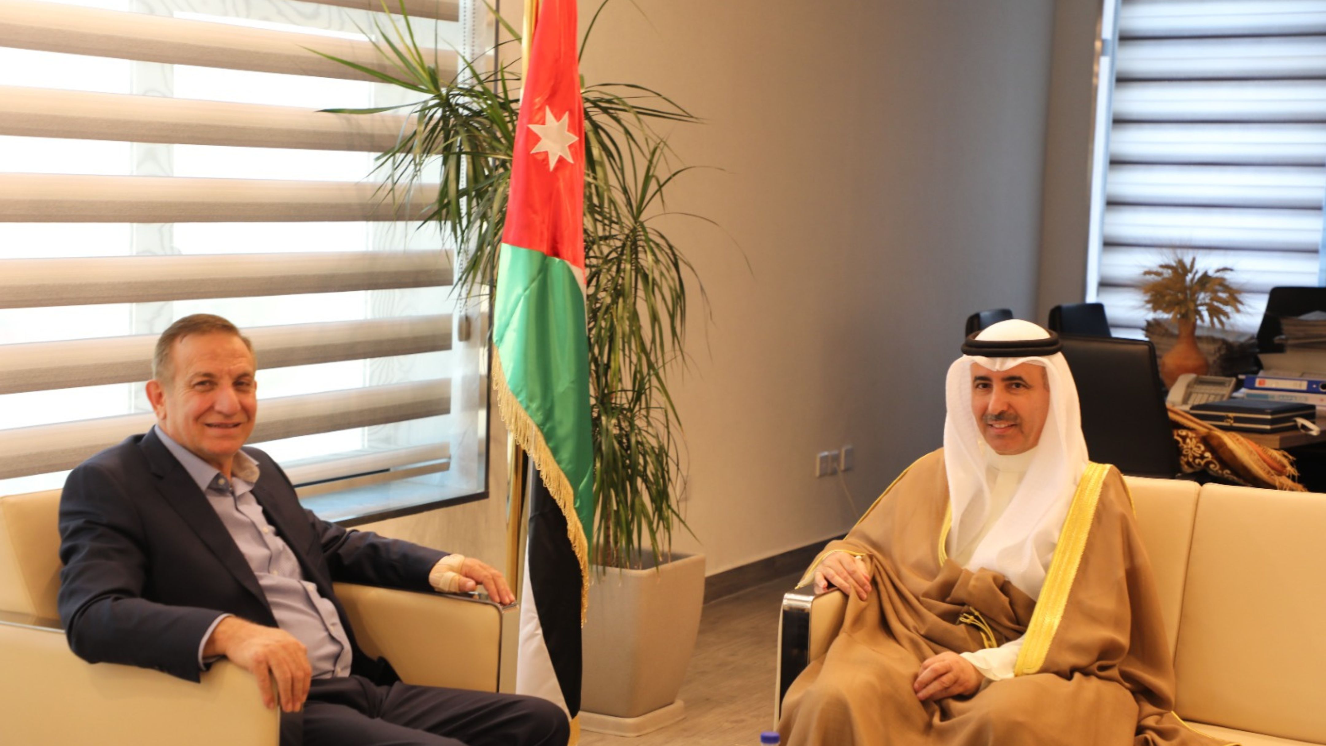 وزير الزراعة يستقبل السفير الكويتي لدى المملكة