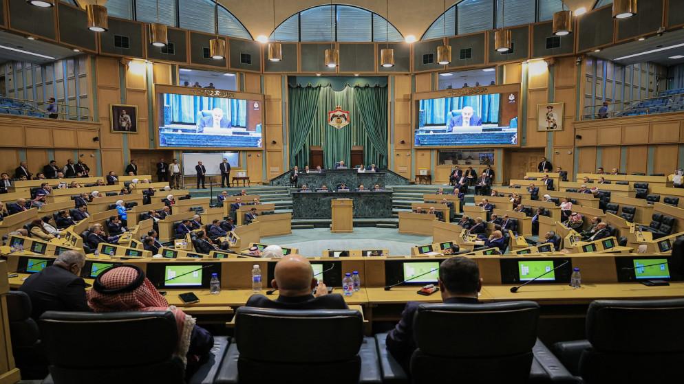 ترشيح نائبين لرئاسة المالية وإقرار الموازنة قبل نهاية العام 