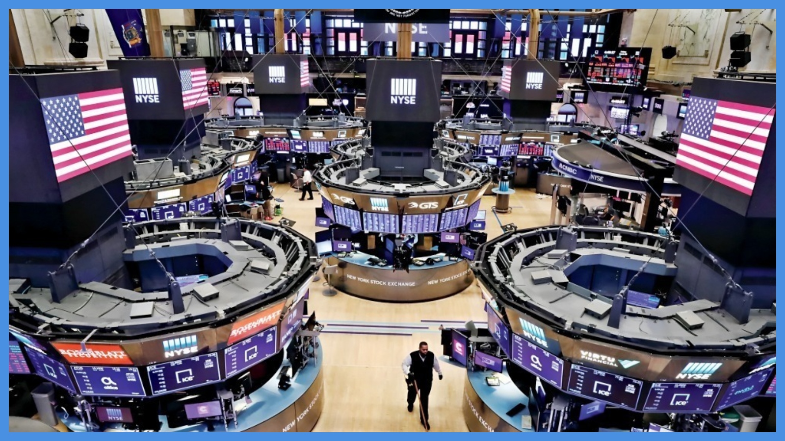 انخفاض مؤشرات الأسهم الأميركية بشكل كبير