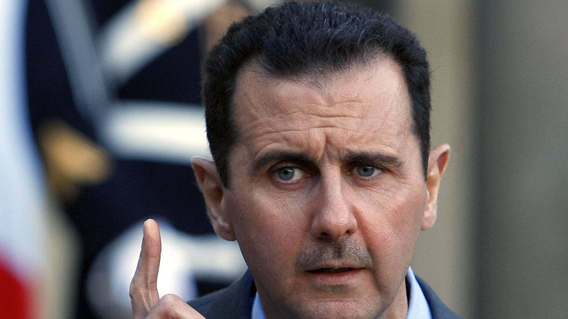 تسريبات مثيرة للجدل لبشار الأسد ولونا الشبل