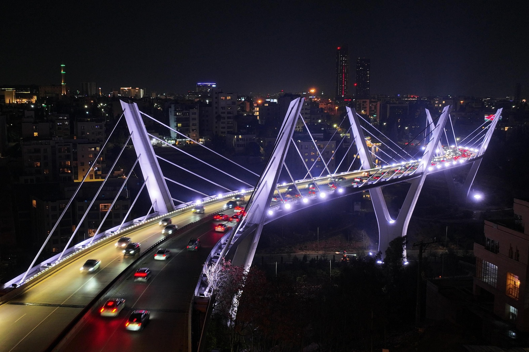 إغلاق جزئي لجسر عبدون ..  موعد