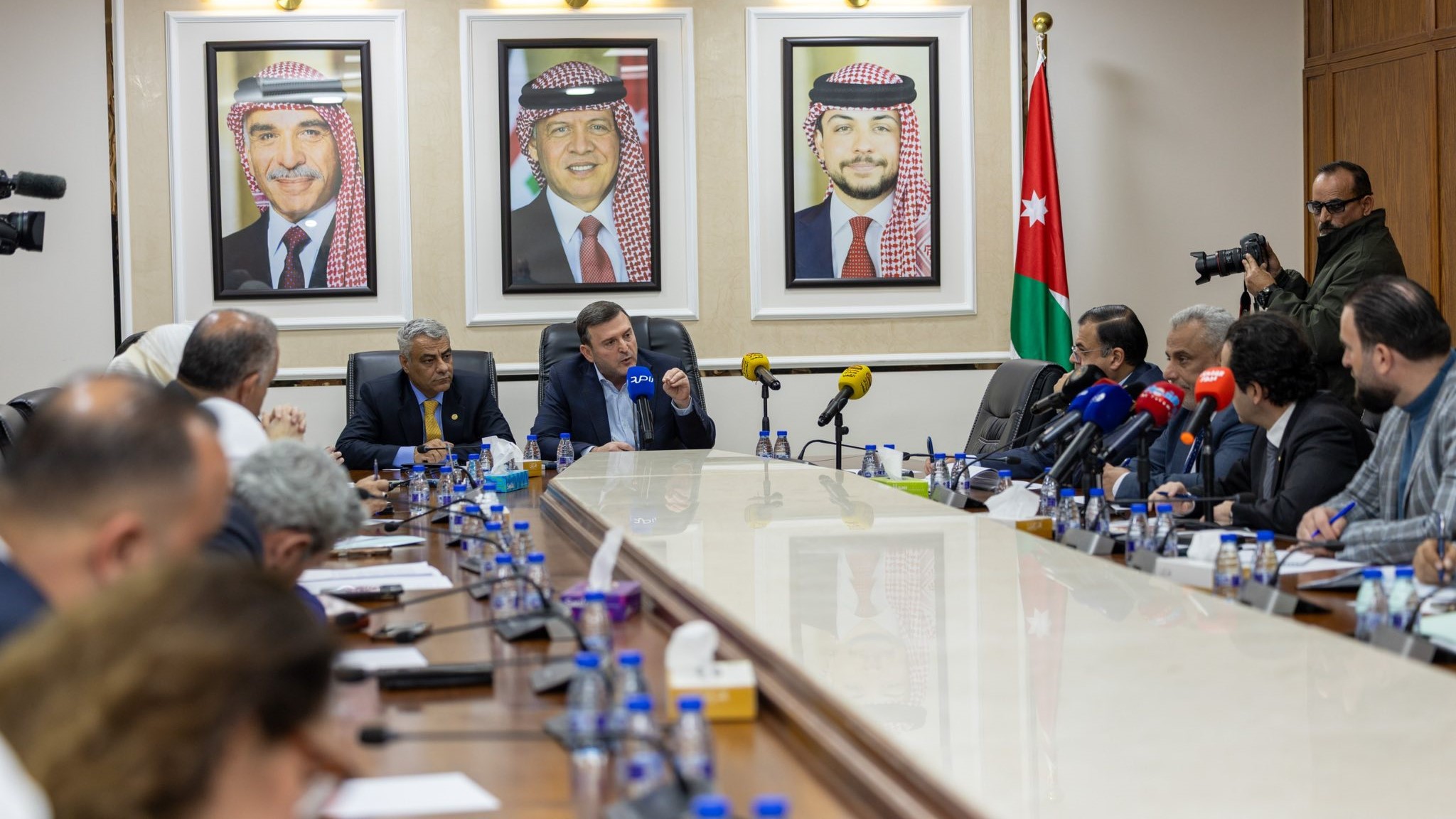 السياحة النيابية تبحث واقع القطاع السياحي 