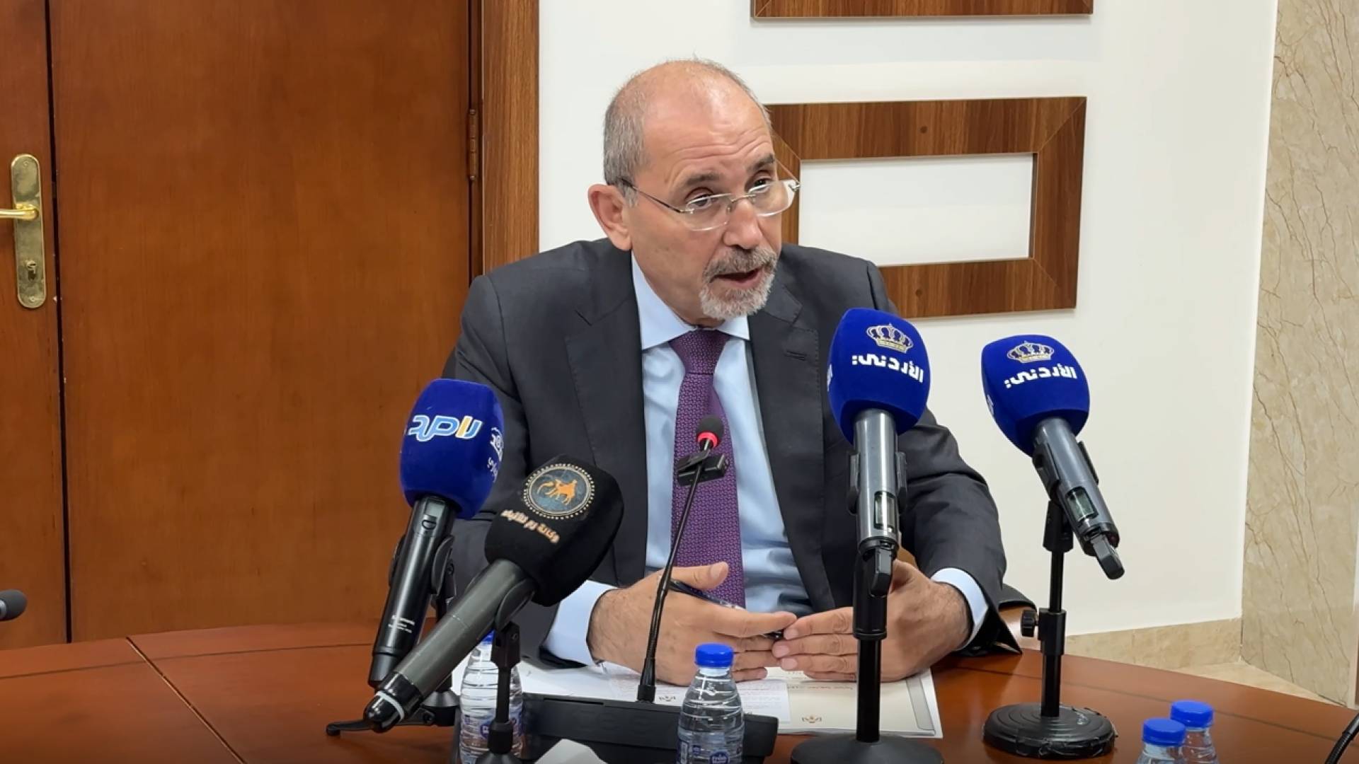 الصفدي: السياسة الخارجية الأردنية تسير برؤية ملكية حكيمة 