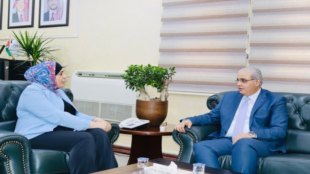 تخفيض أسعار 97 دواءً بينها مضادات حيوية وعلاجات سرطان