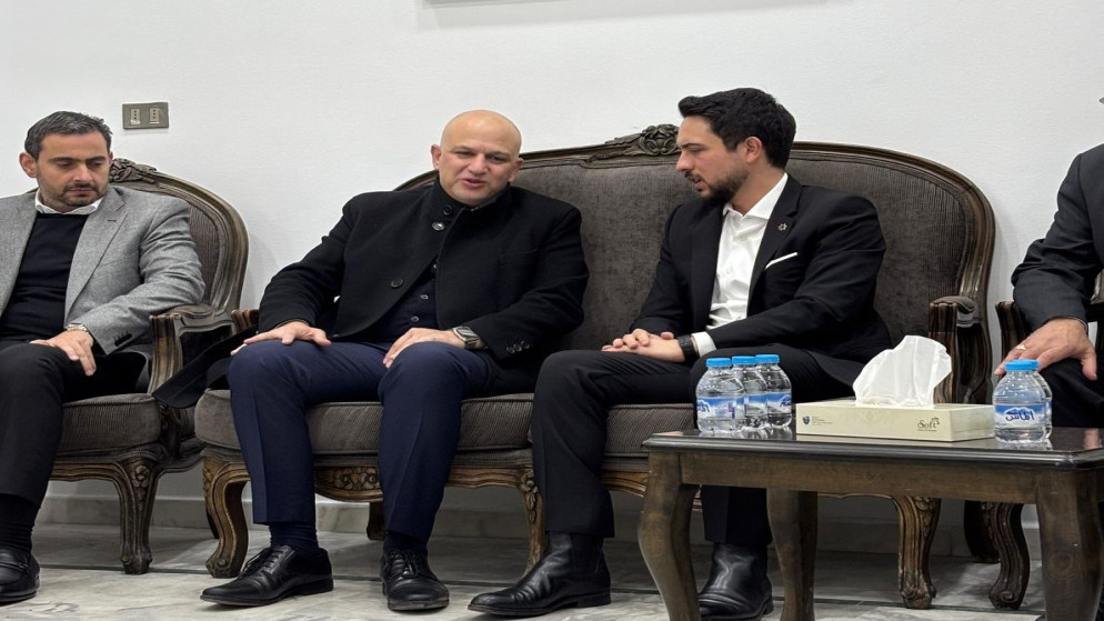 ولي العهد يعزي الغرايبة بوفاة نجله