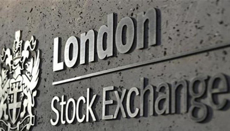 بورصة لندن تسجّل ثالث ارتفاع يومي