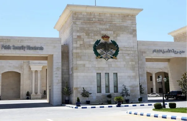 وفاة طفل بعمر 6 سنوات بعد سقوط جدار قيد الإنشاء عليه