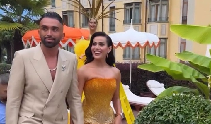 أناقة الغروب تزيّن إطلالة يومي بيوتي قبل الزفاف