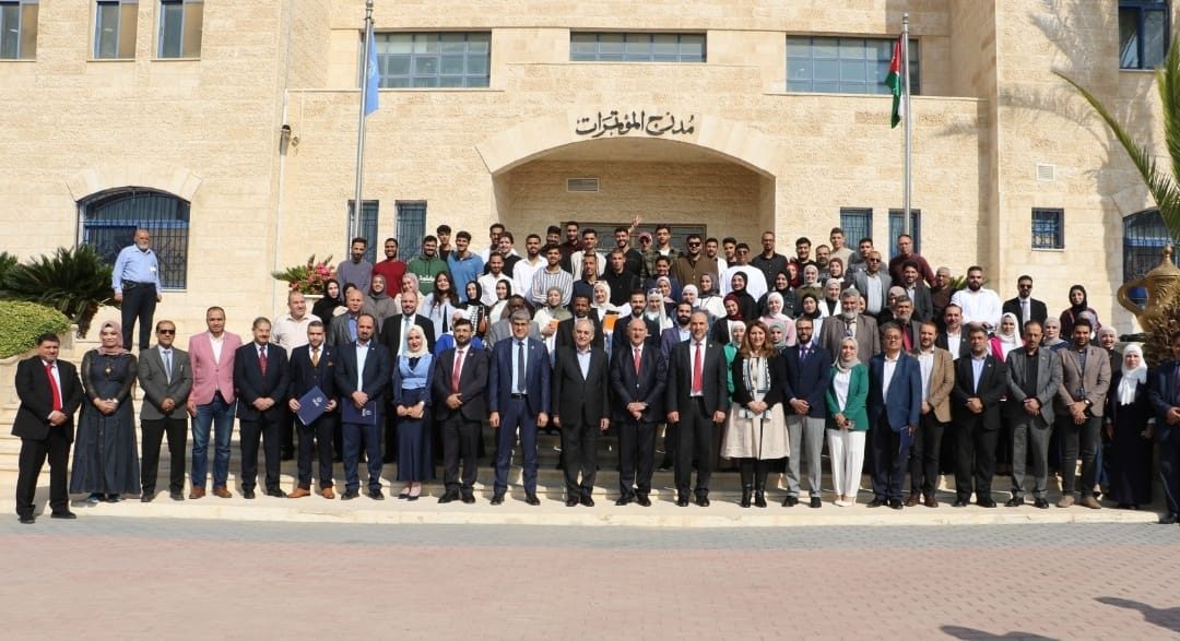 جامعة الزرقاء تنظم يومًا علميًا للأشعة